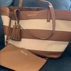 Michael kors large tote